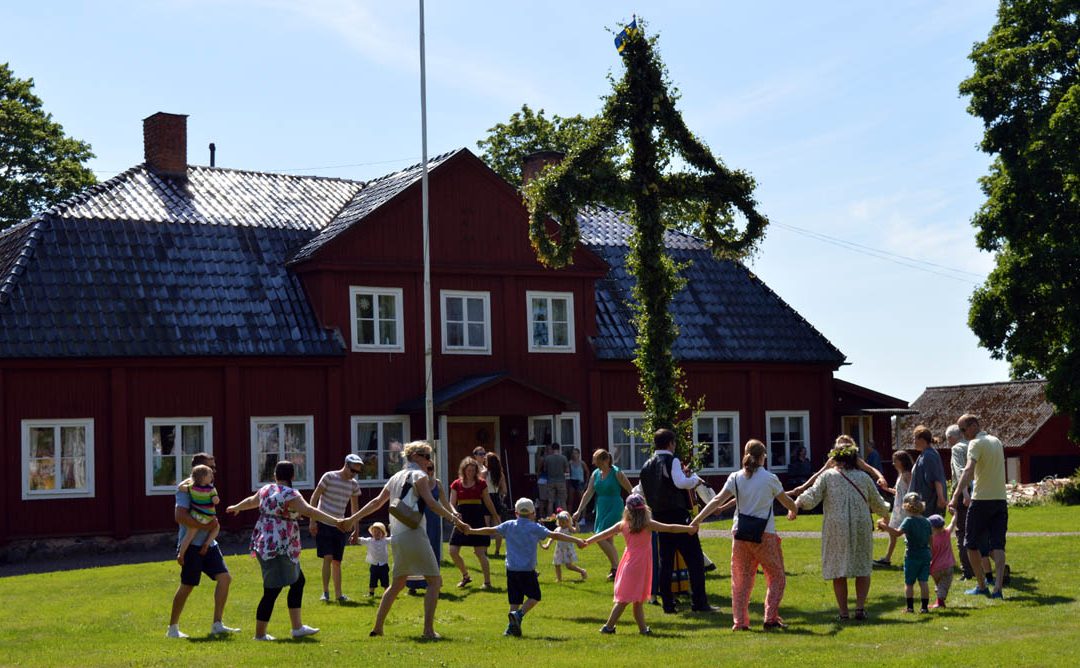 Midsommarfest på Tilasgårdens Tun