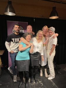 Stand up på Bistro Larsson i Knivsta med Knivsta Comedy Club