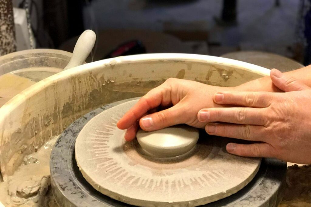 Christina Åberg driver Ci keramik i Knivsta